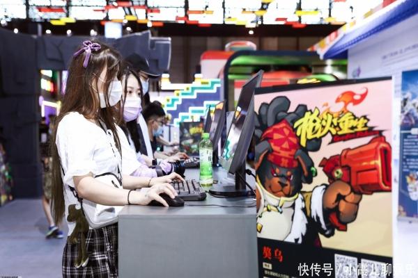 机动奥特曼游戏攻略：各个角色使用技巧